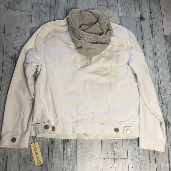 NEW! BLANKNYC White Denim Jacket With DetachableHood Size Small - Picture 9 of 17